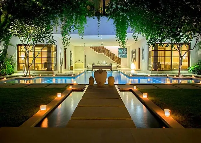 Hotel Nyaman 5*