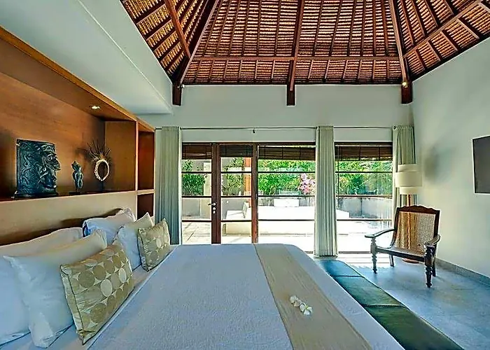 Hotel Nyaman 5*