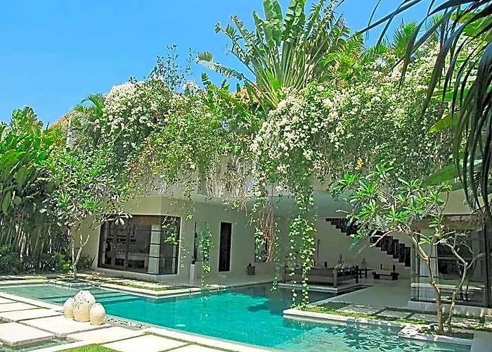 Nyaman Hotel